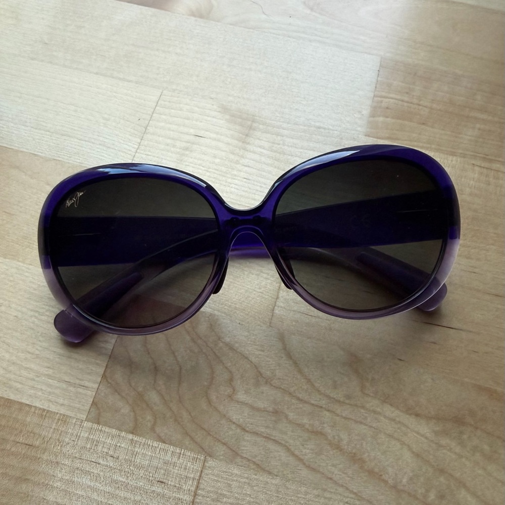 Maui Jim Purple Nahiku Sunglasses + Case